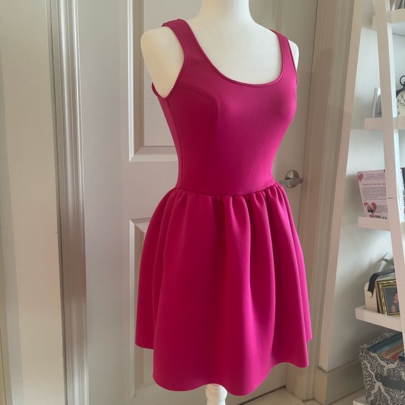 Barbie style Hot pink fit and flare mini dress - Picture 6 of 7